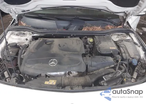 2016 Mercedes-Benz Cla 250 4Matic z USA, uszkodzony, nr VIN WDDSJ4GB4GN392956